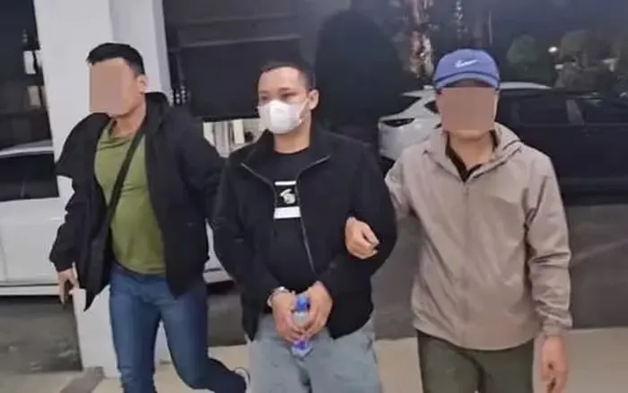 Đức bị bắt tại Quảng Trị và được di lý về thành phố Đà Nẵng (Ảnh Công an Đà Nẵng)